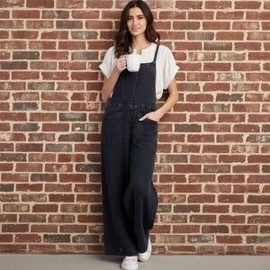 Women's Easel “Here I Am” mineral washed black tie back wide leg overalls small